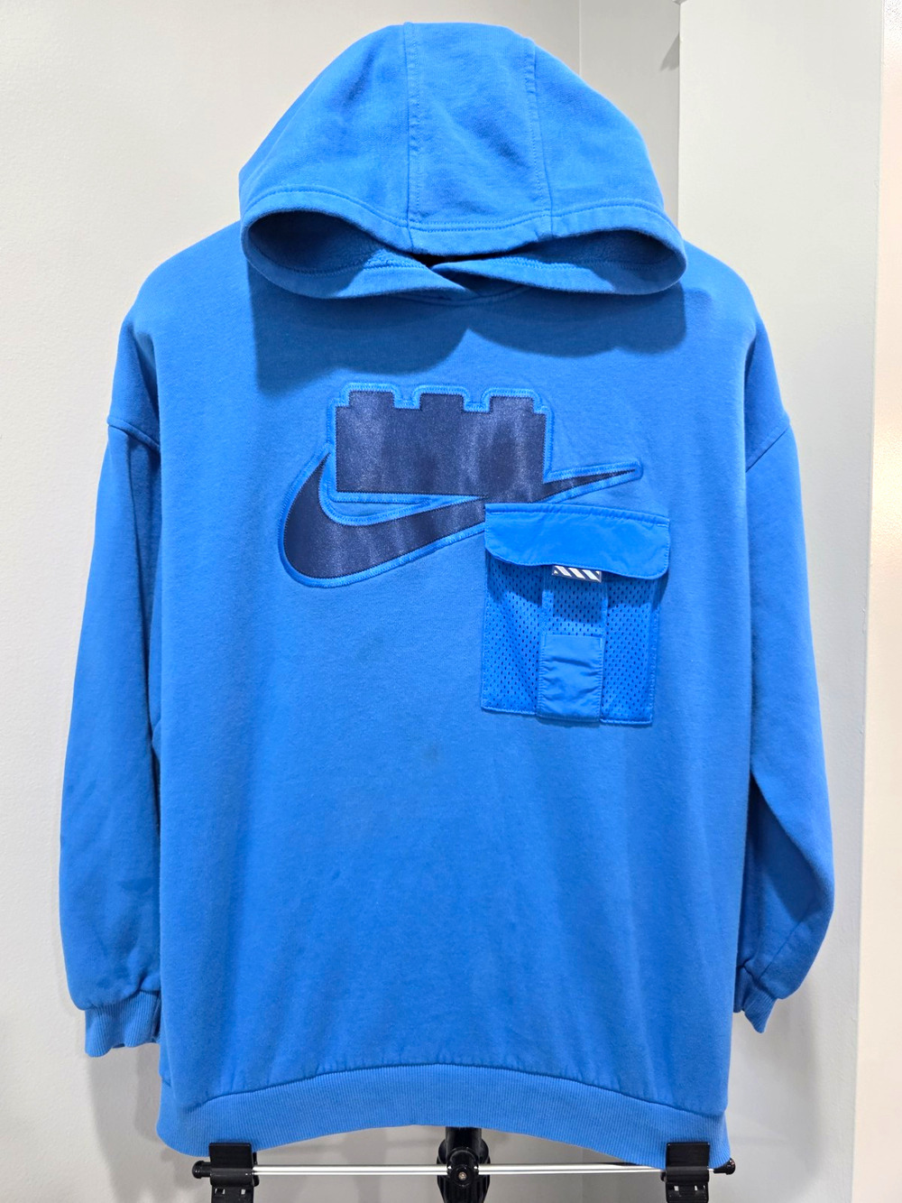 Nike LEGO Hoodie Men’s XL Blue Swoosh Pocket LEGO Minifigure Pullover Sweatshirt